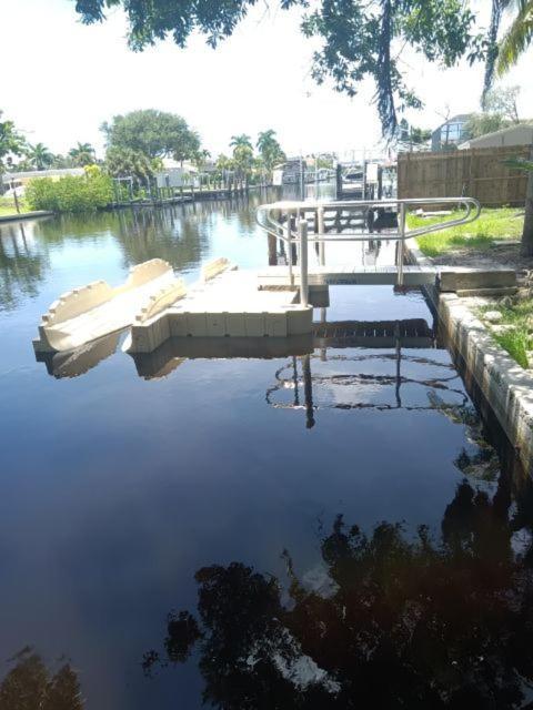 Blue Crab Dock On Gulf Canal Front Close 2 Beach Restaurants Bonita Springs Eksteriør bilde